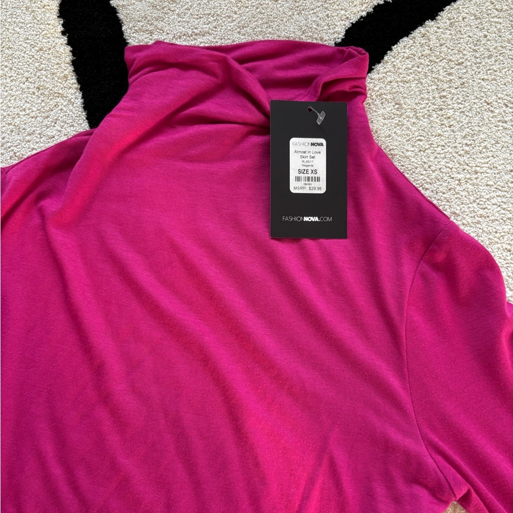 *NWT* FashionNova Fuchsia 2pc Set with Side Ruching Skirt and Crop Top - Picture 4 of 5